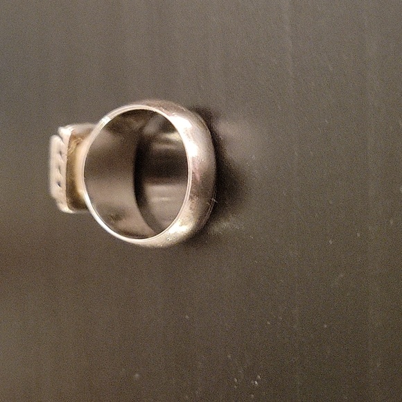 Silpada Ring - Picture 3 of 4